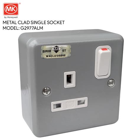 mk metal clad single socket